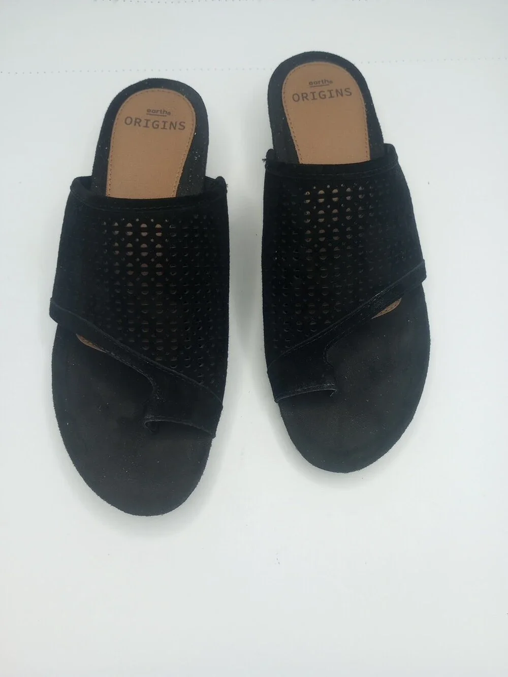 Earth Origins 8M Suede Slip-On Wedge Heel Sandals Pearl Black Toe Straps Shoes